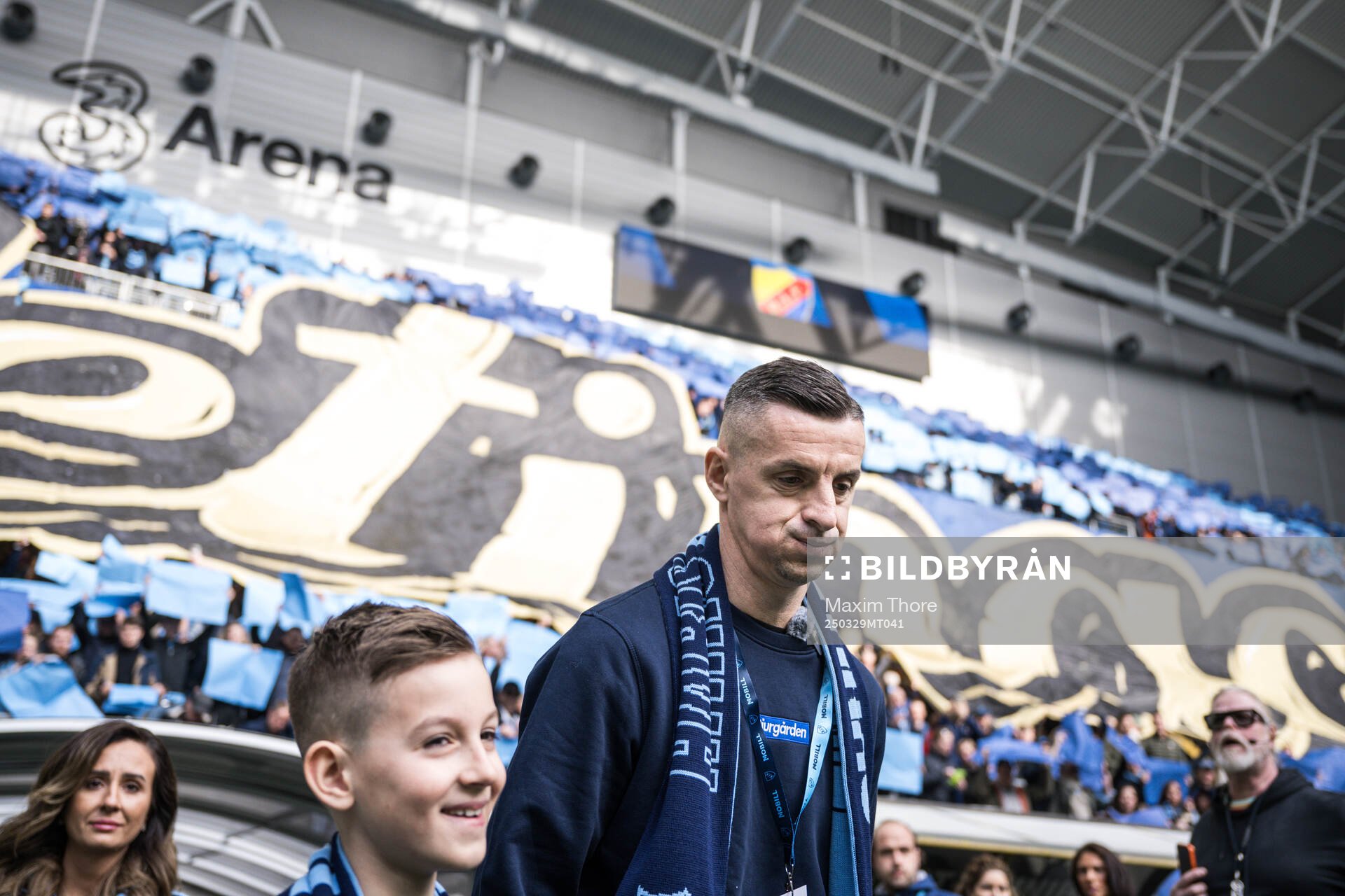 Djurgårdens Haris Radetinac tackas av