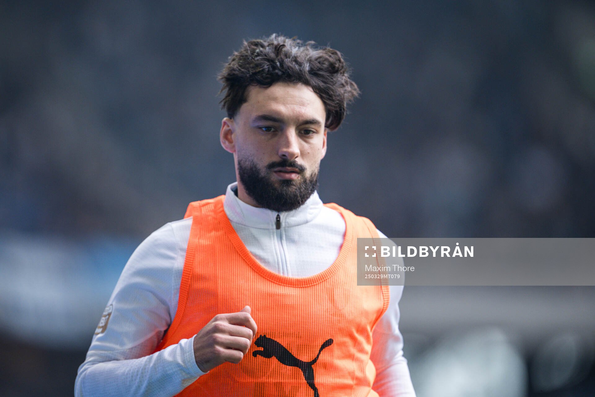 Malmö FFs Sead Haksabanovic värmer upp