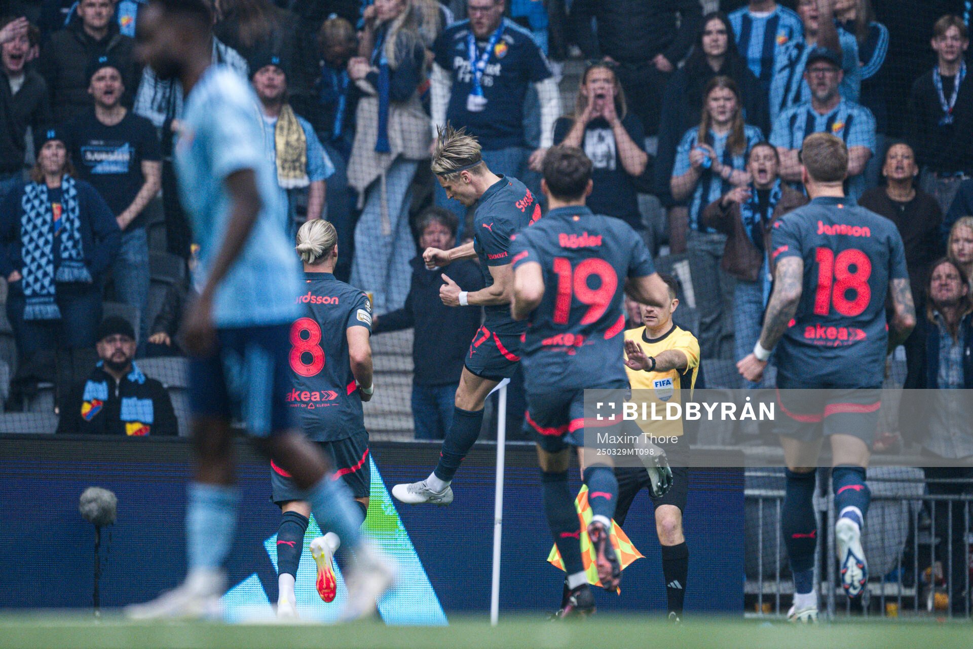 Malmö FFs Jens Stryger Larsen jublar