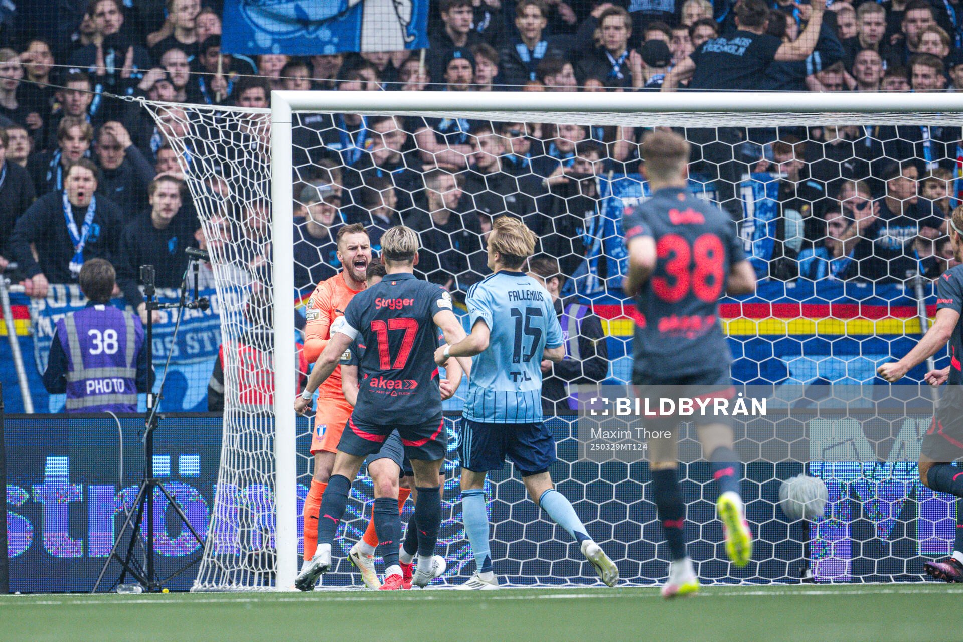 Malmö FFs Ricardo Friedrich jublar