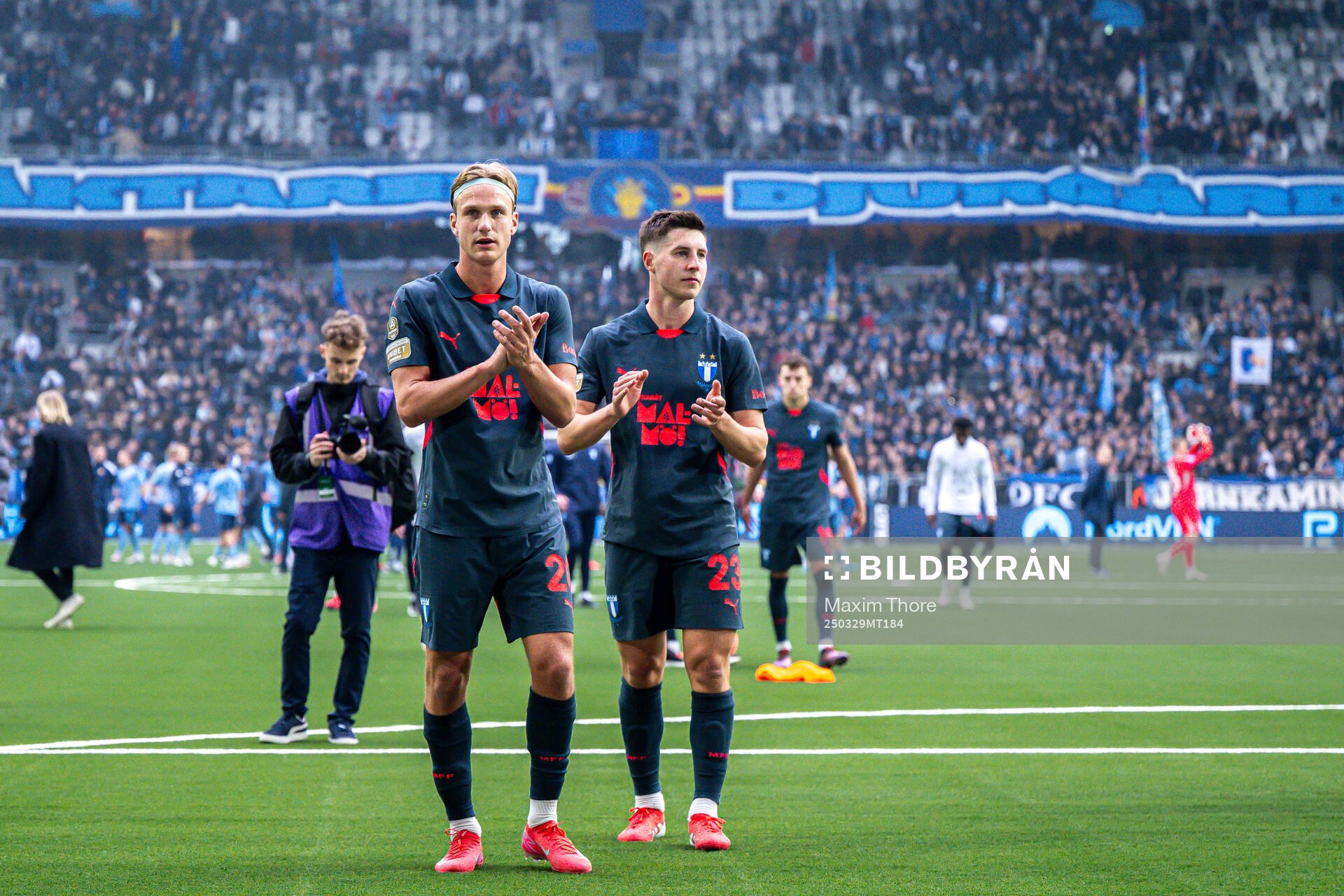 Malmö FFs Erik Botheim och Lasse Berg Johnsen jublar