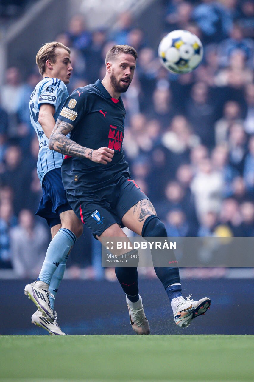 Djurgårdens Oskar Fallenius och Malmö FFs Pontus Jansson