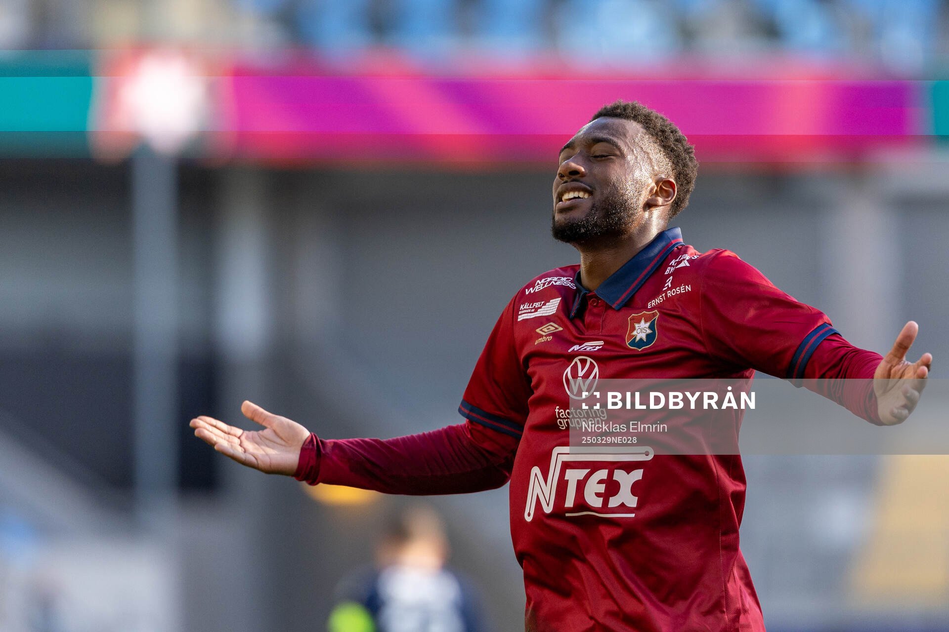 Örgrytes Haladj Maidou Keita jublar