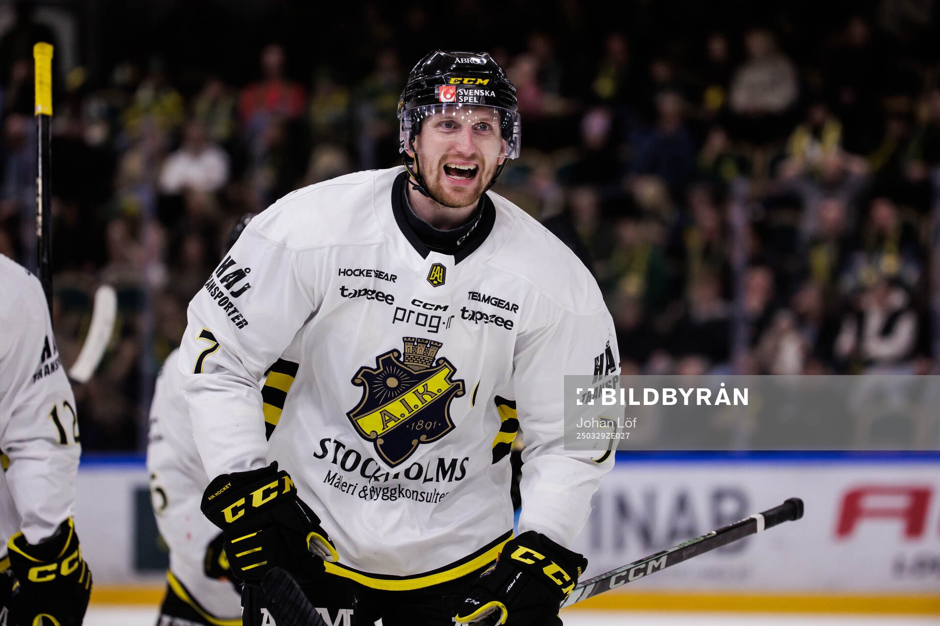 AIKs Filip Windlert jublar
