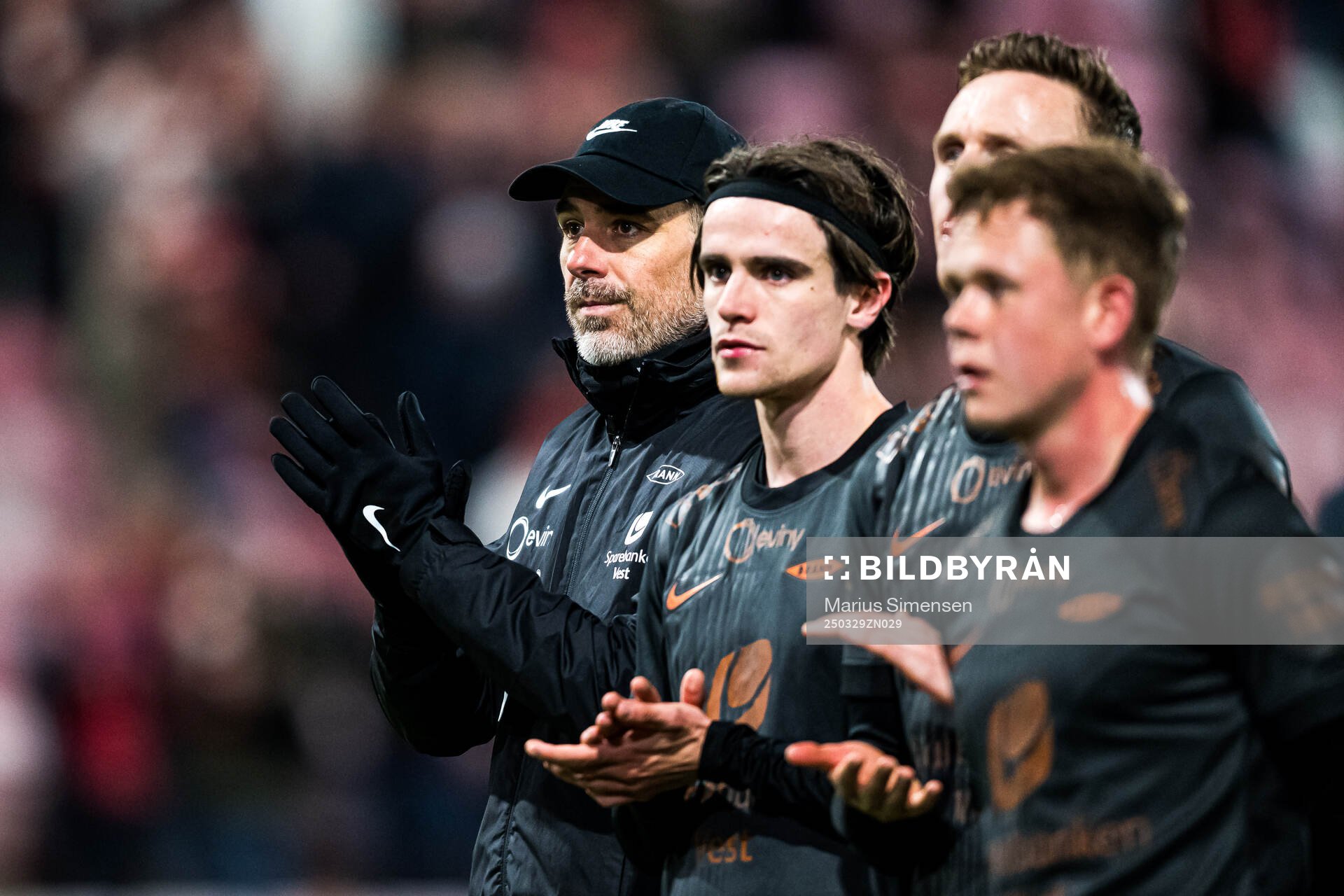 Freyr Alexandersson, head coach of Brann, looks dejected