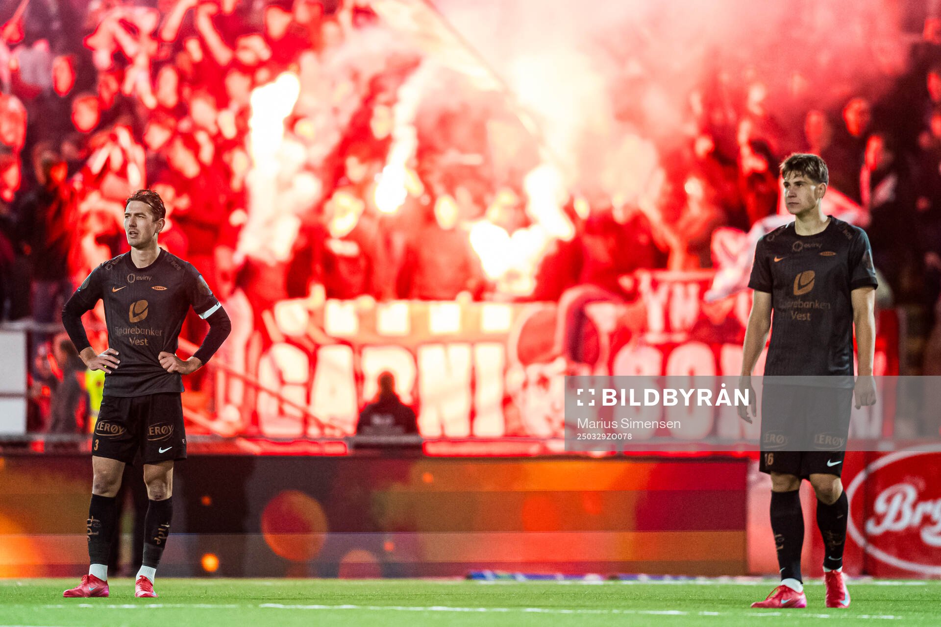 Fredrik Pallesen Knudsen and Thore Pedersen of Brann looks