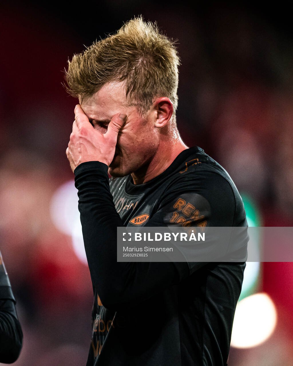 Aune Heggebø of Brann looks dejected