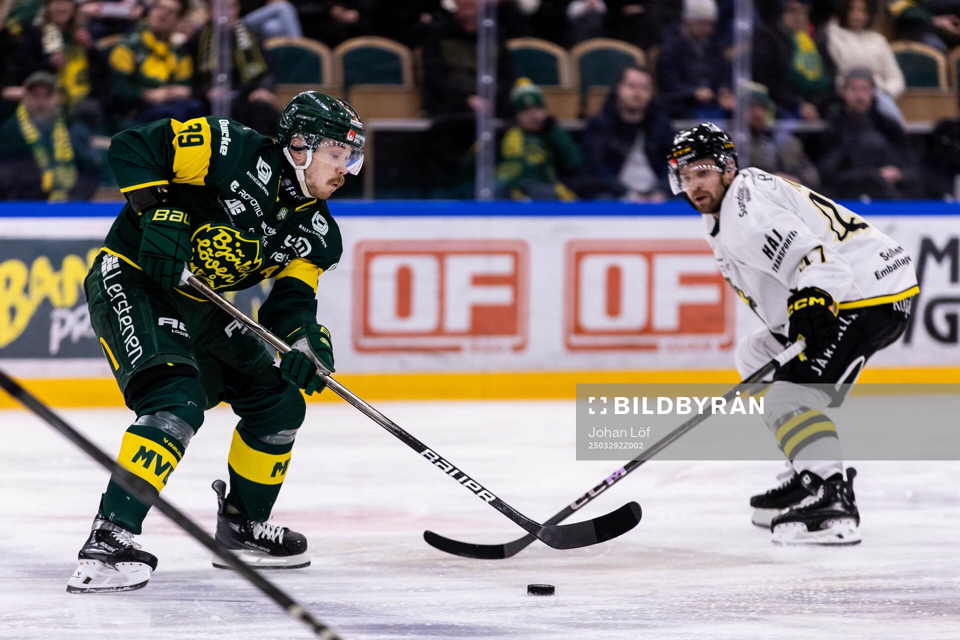 Björklövens Joel Mustonen och AIKs Eric Norin