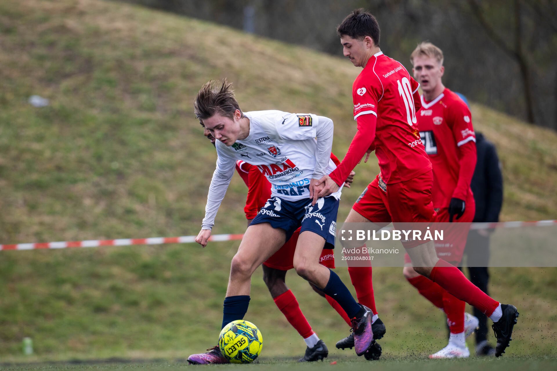 Åstorps FFs Leon Johansson och Bergdalens IKs Julius