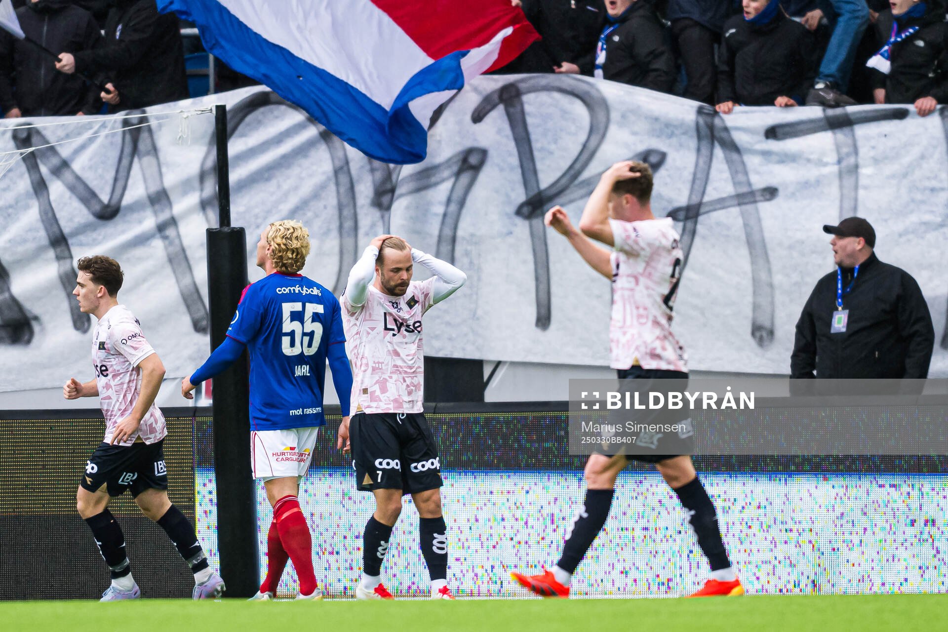 Sander Svendsen of Viking looks dejected