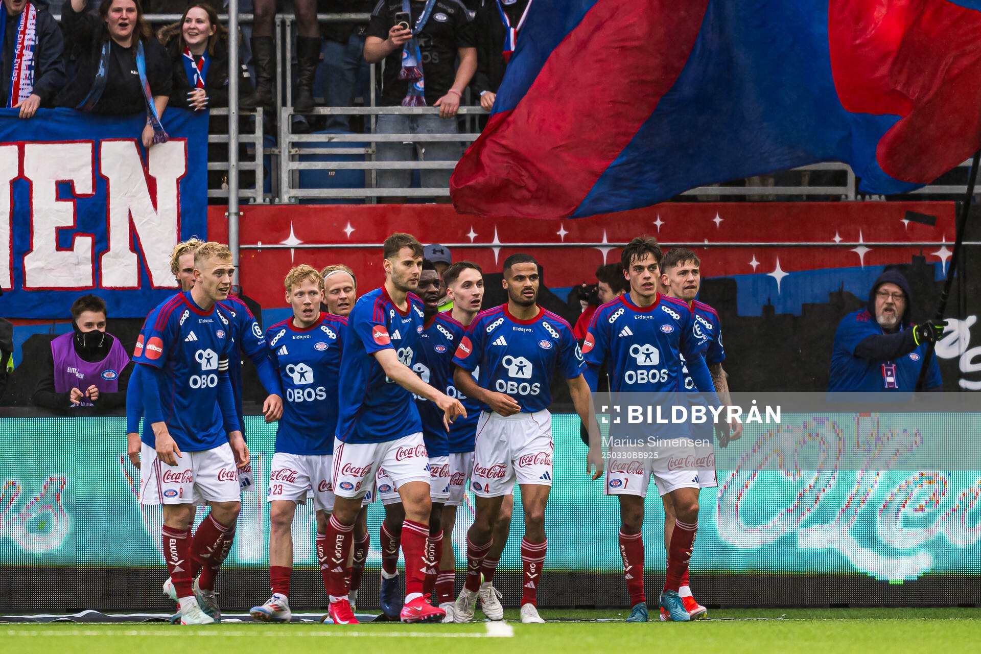 Henrik Bjørdal of Vålerenga celebrates
