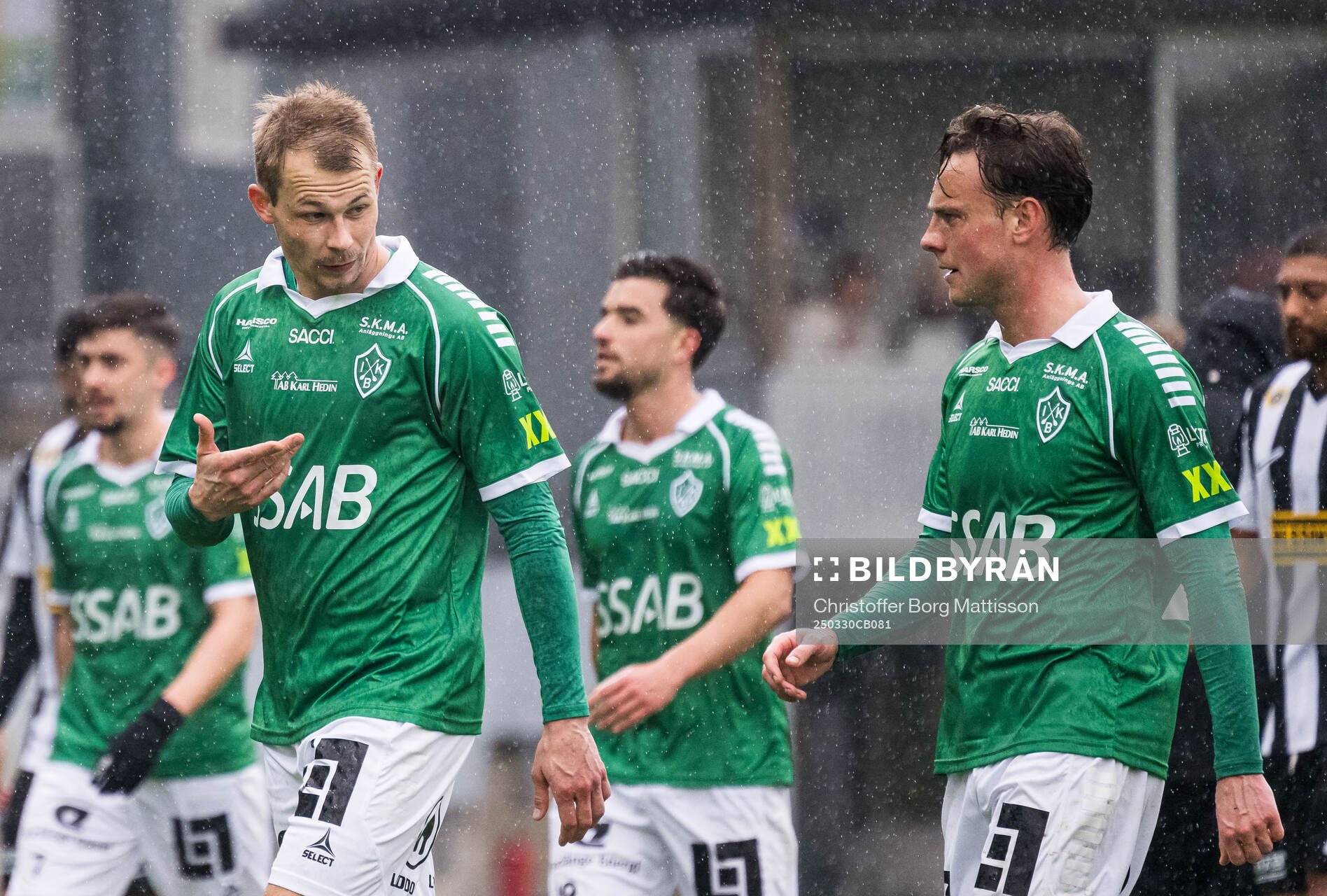 Brages Alexander Zetterström och Cesar Weilid deppar