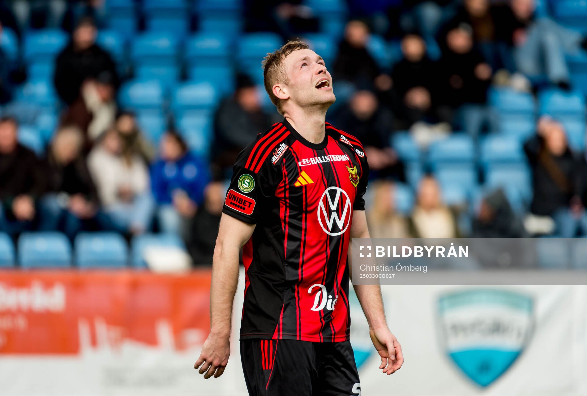 Östersunds James Joseph Kirby deppar