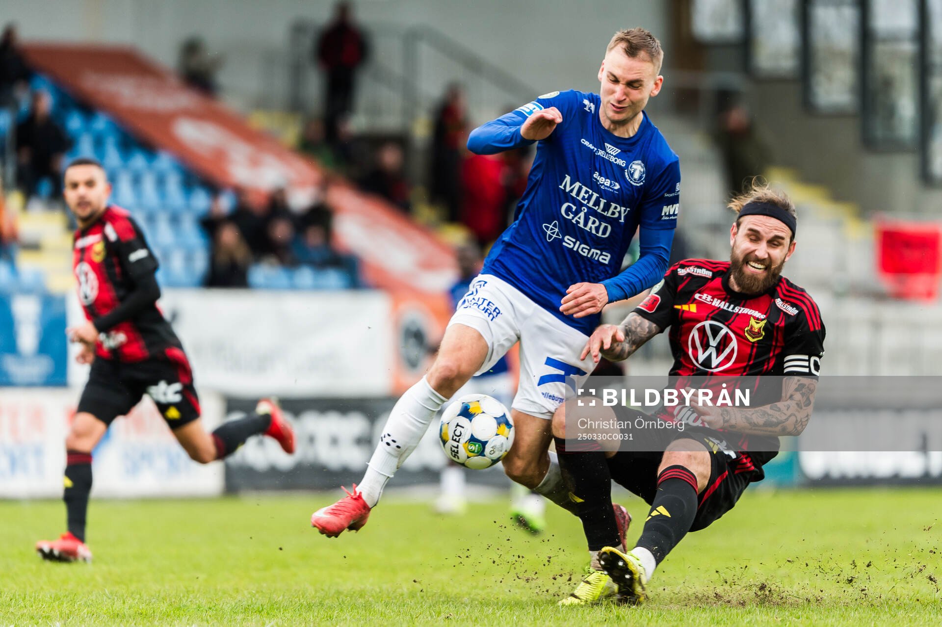 Trelleborgs Filip Bohman och Östersunds Ali Suljic