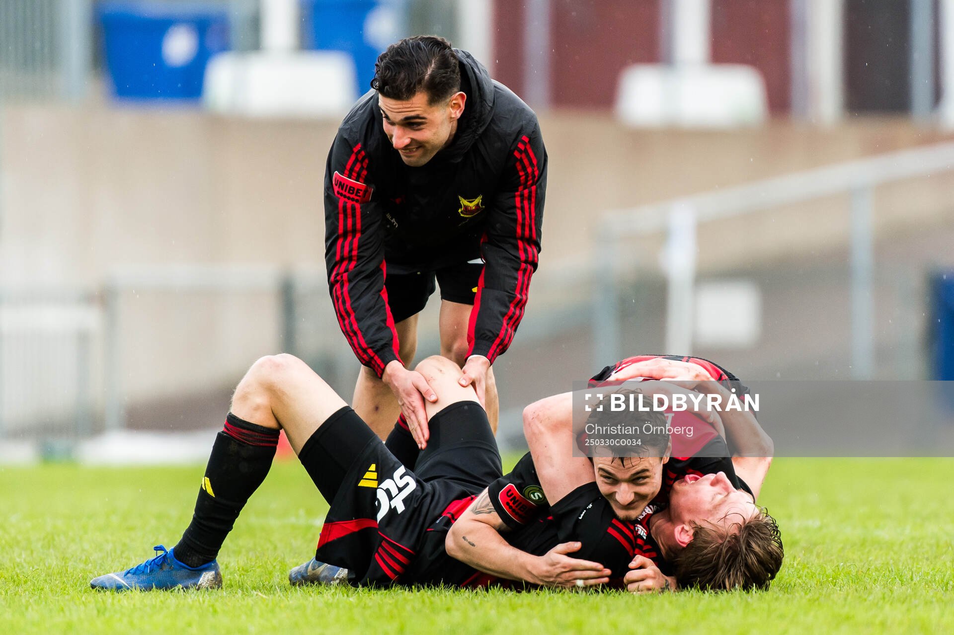 Östersunds Albin Sporrong och Adrian Edqvist jublar