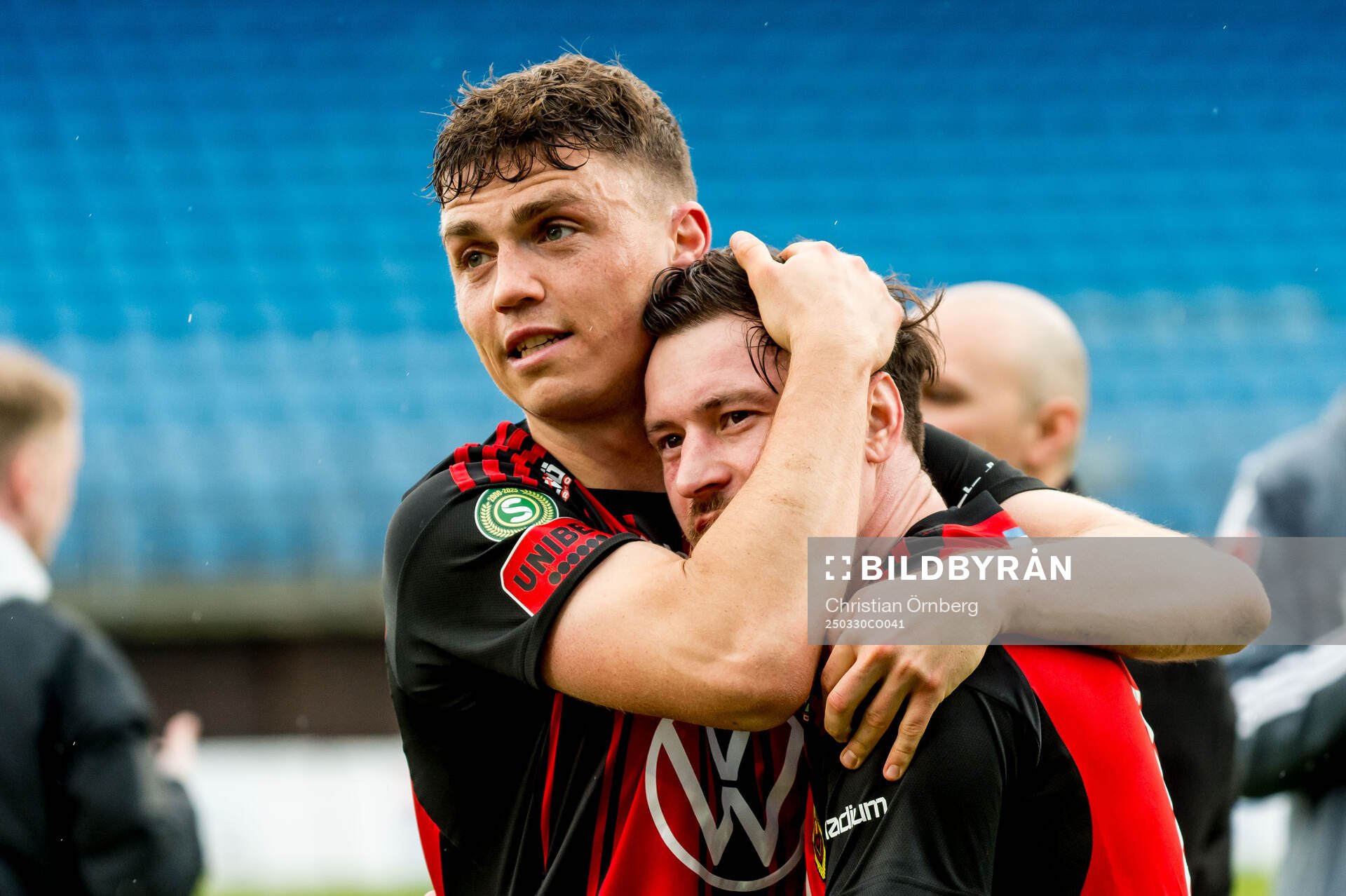 Östersunds Christian Enemark och Jamie Ryan Hopcutt jublar