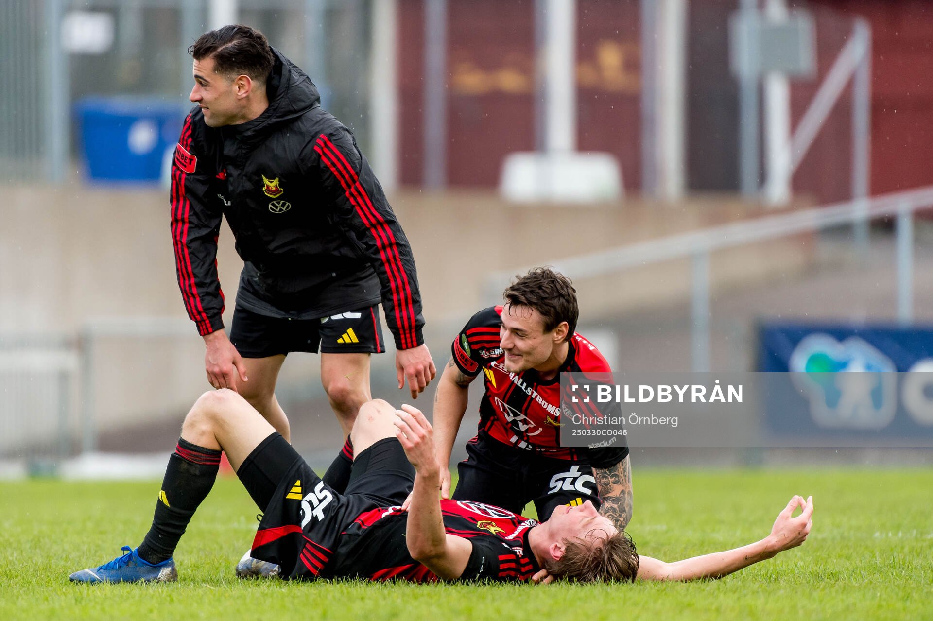 Östersunds Albin Sporrong och Adrian Edqvist jublar