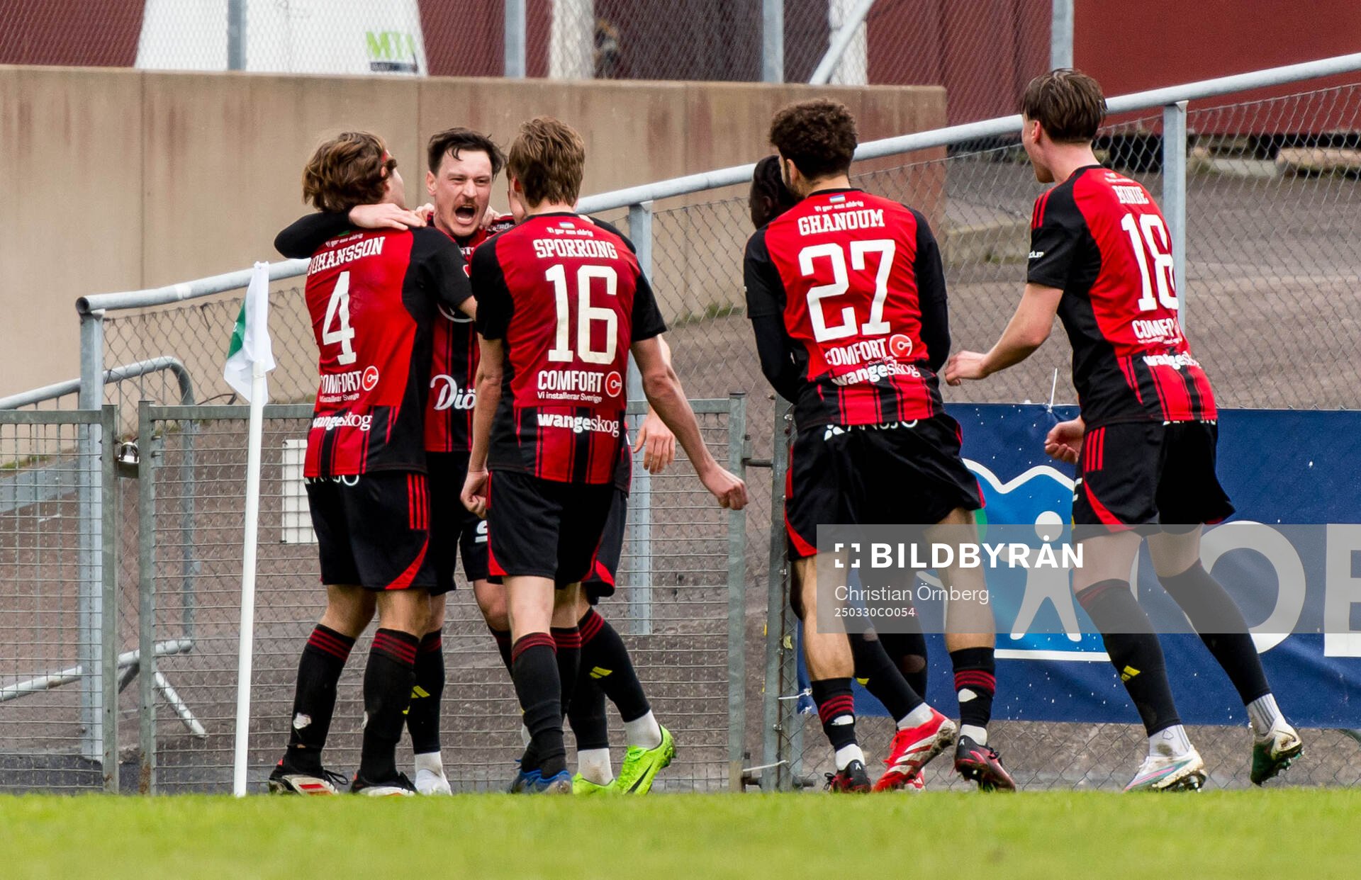 Östersunds Jamie Ryan Hopcutt jublar