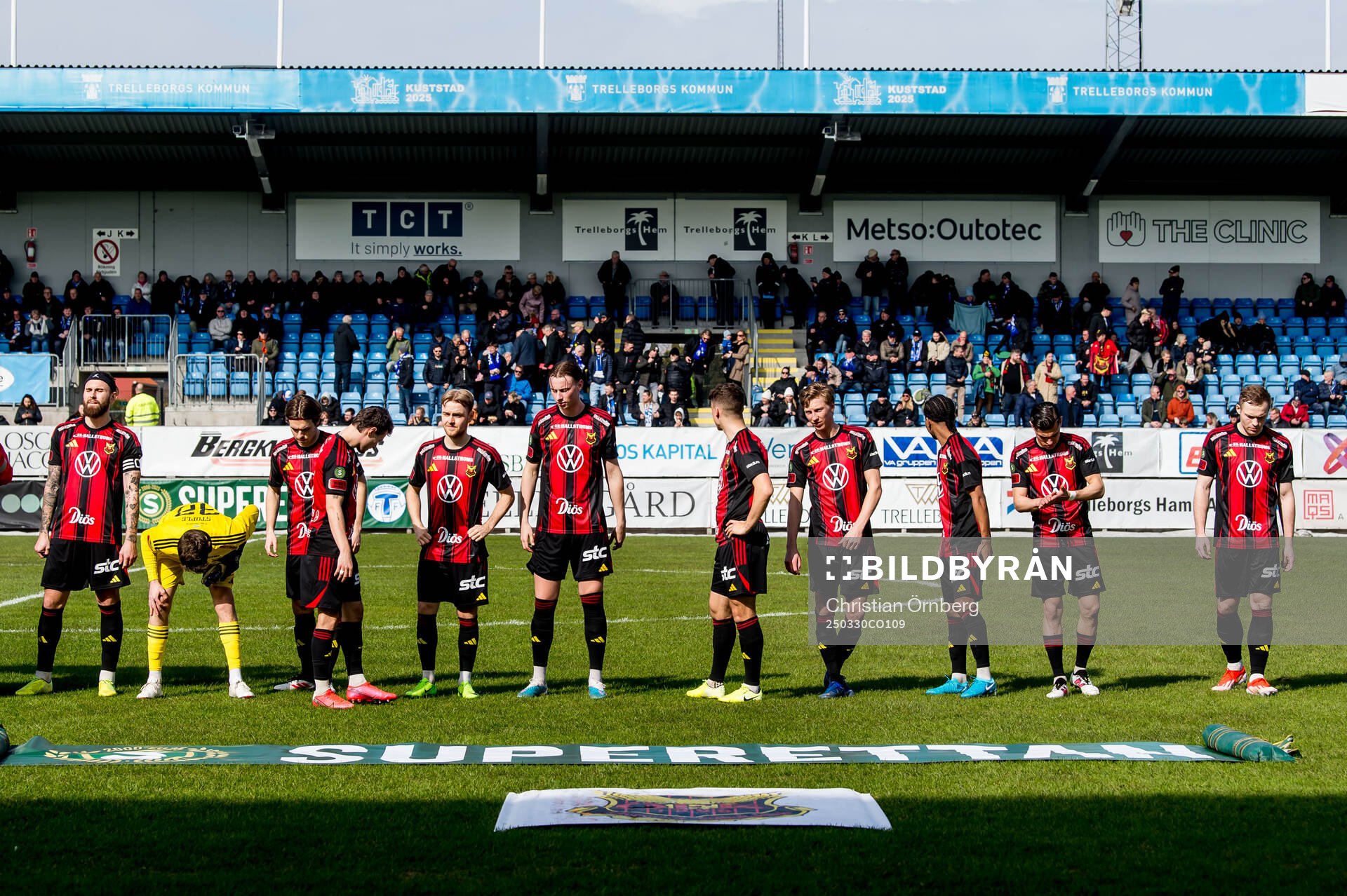 Östersunds spelare ställer upp