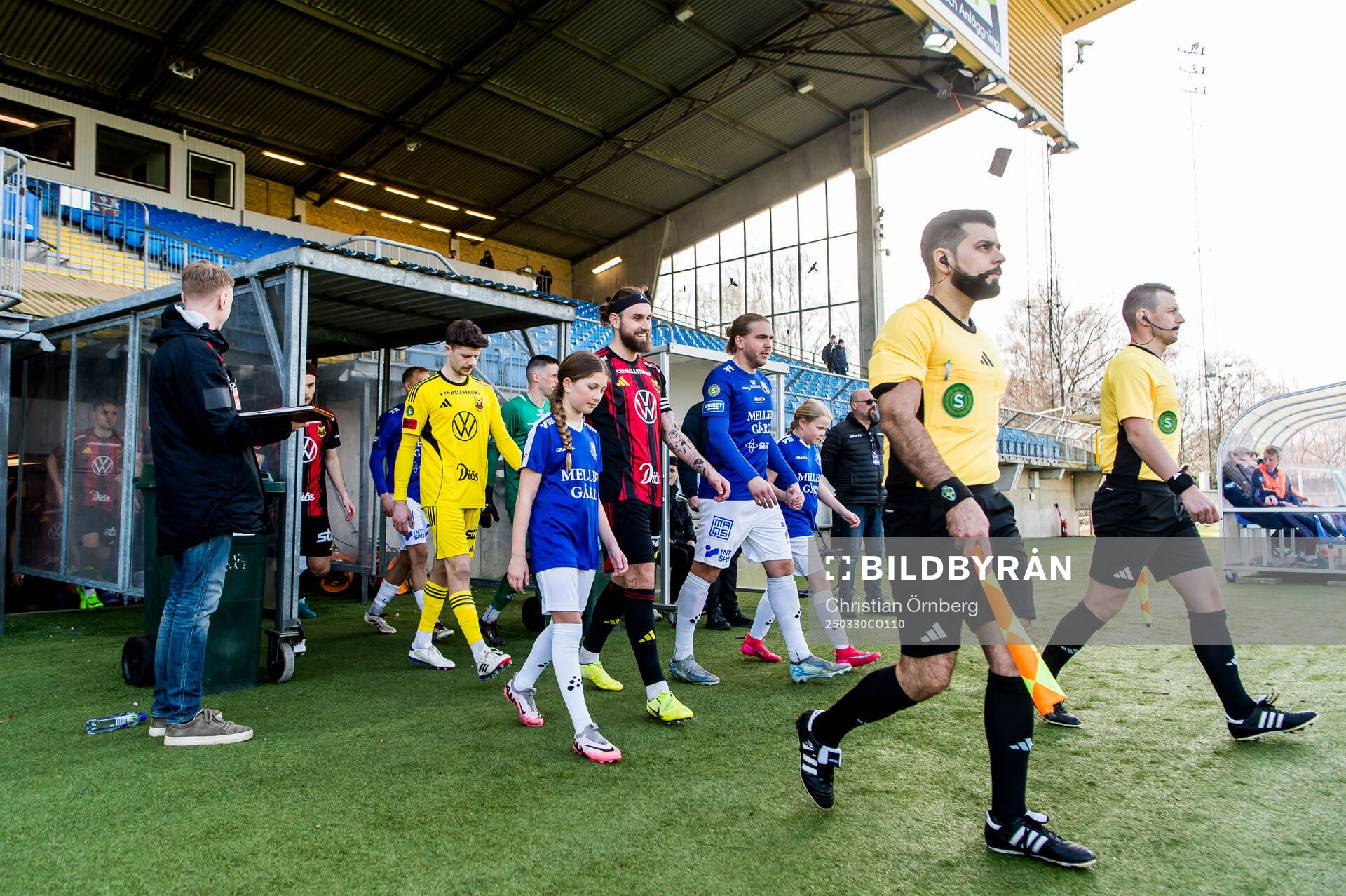 Östersunds Ali Suljic och Trelleborgs Charlie Weberg