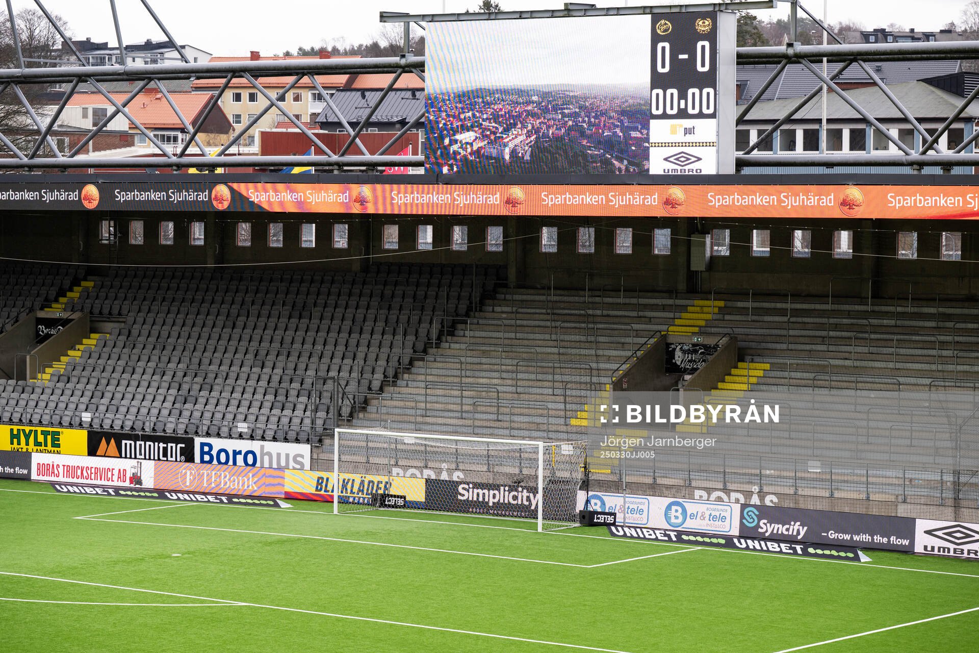 Reklam och detaljer på Borås Arena