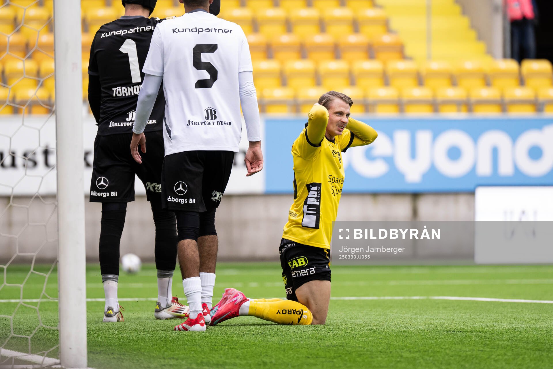 Elfsborgs Simon Hedlund deppar