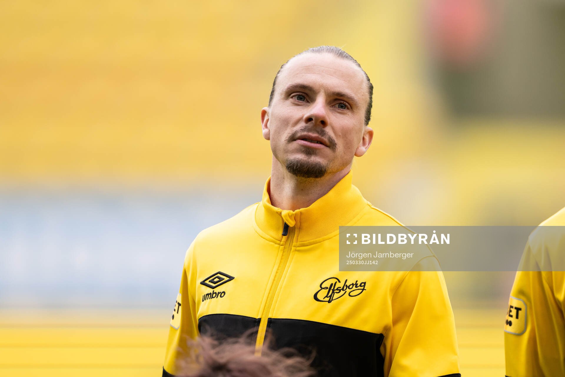 Elfsborgs Niklas Hult under lineup inför fotbollsmatchen i Allsvenskan mellan Elfsborg och Mjällby den 30 mars 2025 i Borås. 