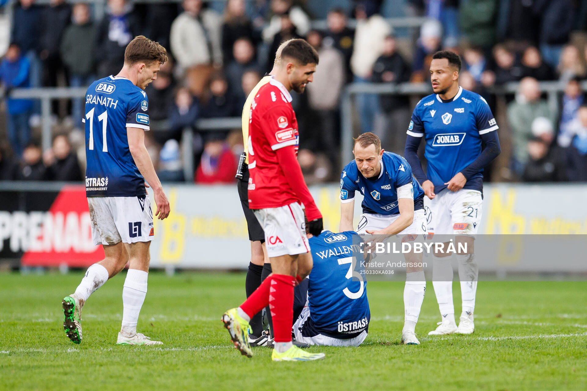 Halmstads Gabriel Wallentin har ont