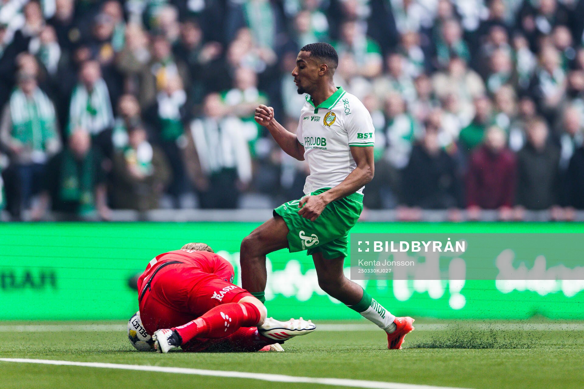 Hammarbys Paulos Abraham och IFK Göteborgs Pontus Dahlberg