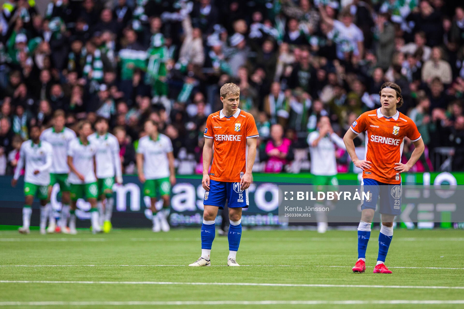 IFK Göteborgs David Kruse och Kolbeinn Thordarson deppar