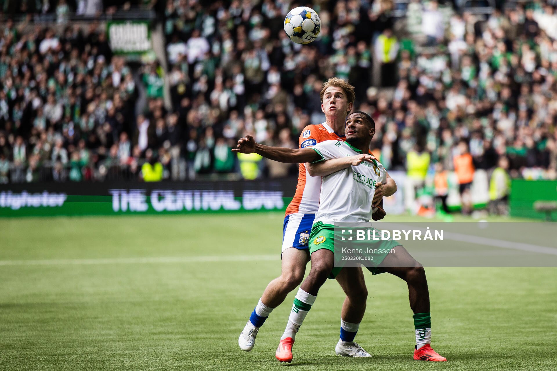IFK Göteborgs Noah Tolf och Hammarbys Paulos Abraham