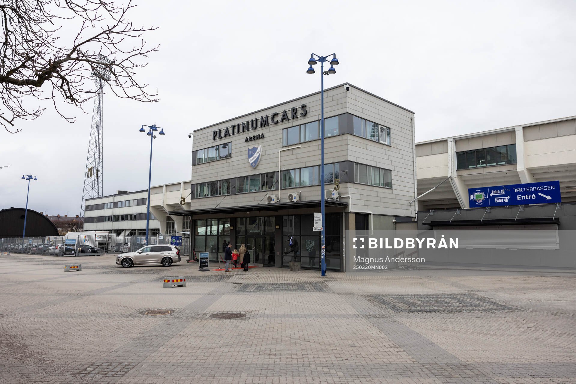Exteriör vy av Platinum Cars Arena inför fotbollsmatchen i Allsvenskan mellan IFK Norrköping och Öster den 30 mars 2025 i Norrköping.