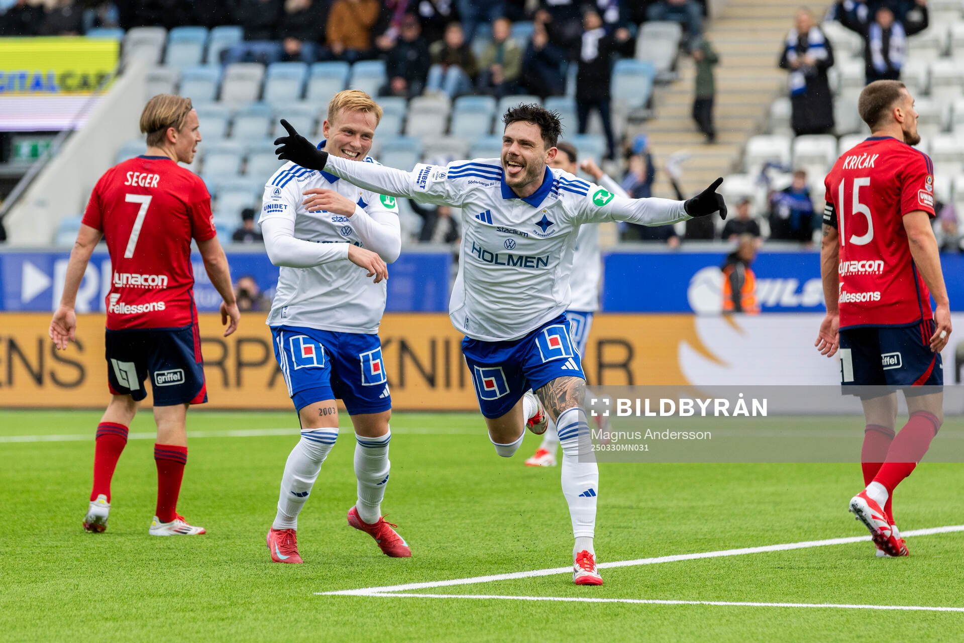 IFK Norrköpings David Moberg Karlsson jublar