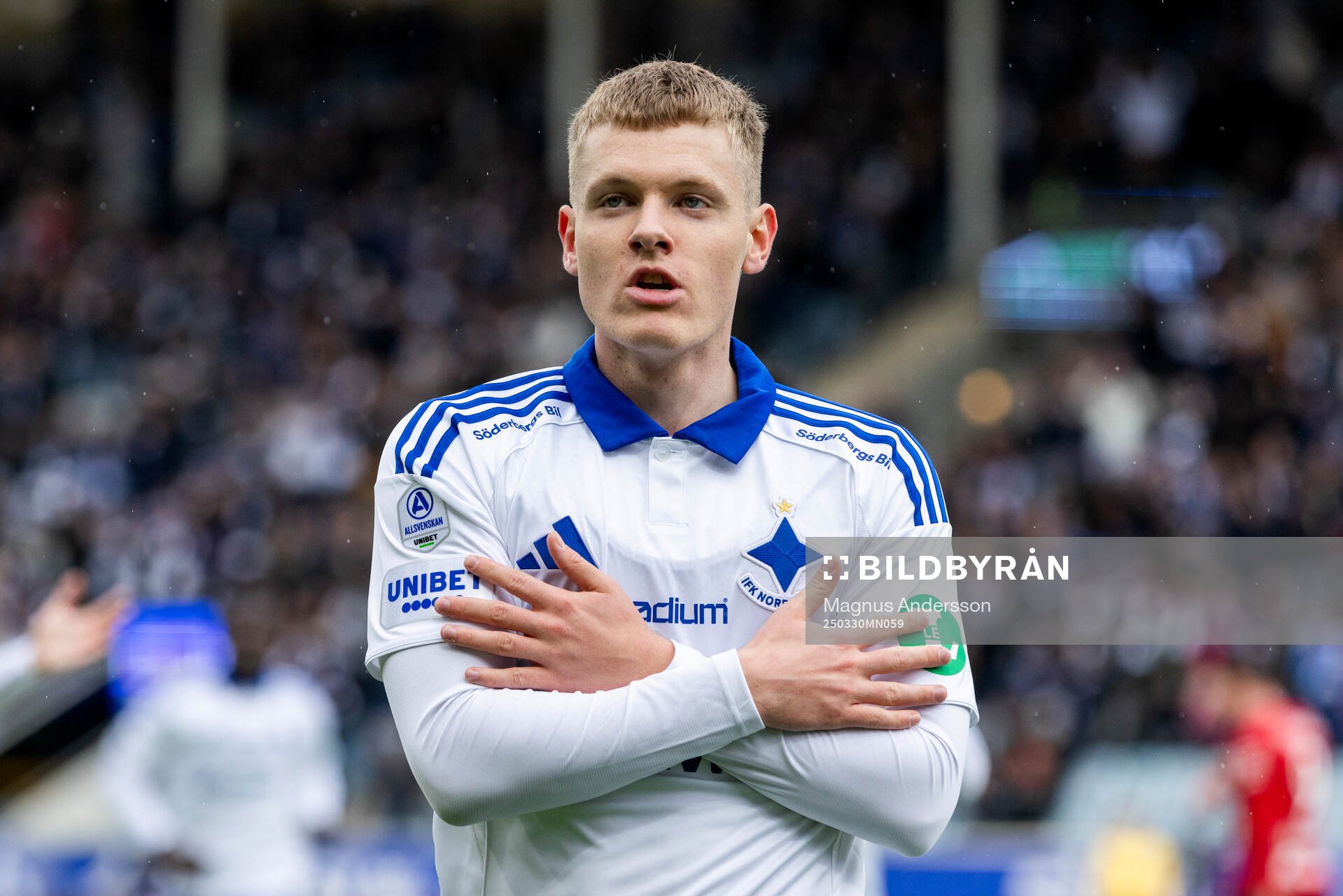 IFK Norrköpings Sebastian Vinther Jørgensen jublar efter 1-0 under fotbollsmatchen i Allsvenskan mellan IFK Norrköping och Öster den 30 mars 2025 i Norrköping.