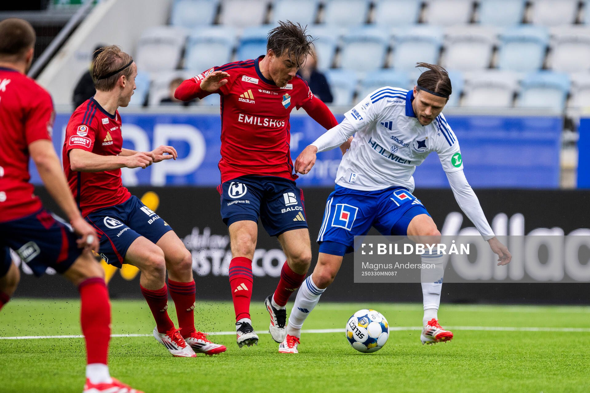 Östers Tatu Varmanen och IFK Norrköpings Arnor Traustason