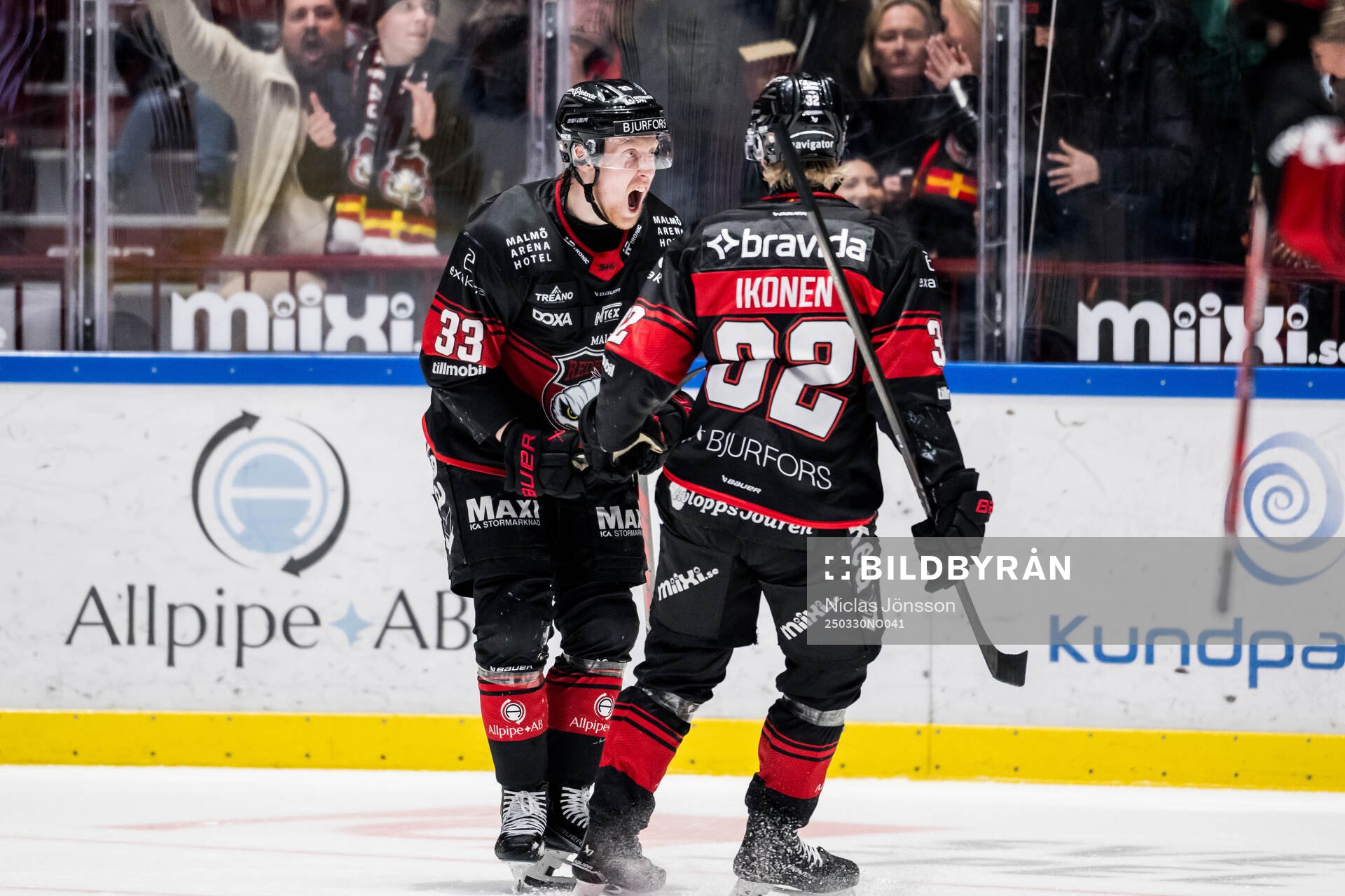 Malmö Redhawks Lassi Thomson jublar