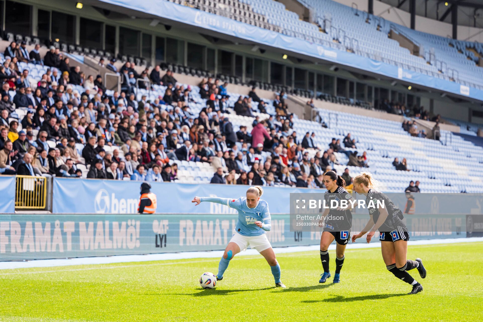 Malmö FFs Tuva Skoog och IFK Norrköpings Samantha Cary
