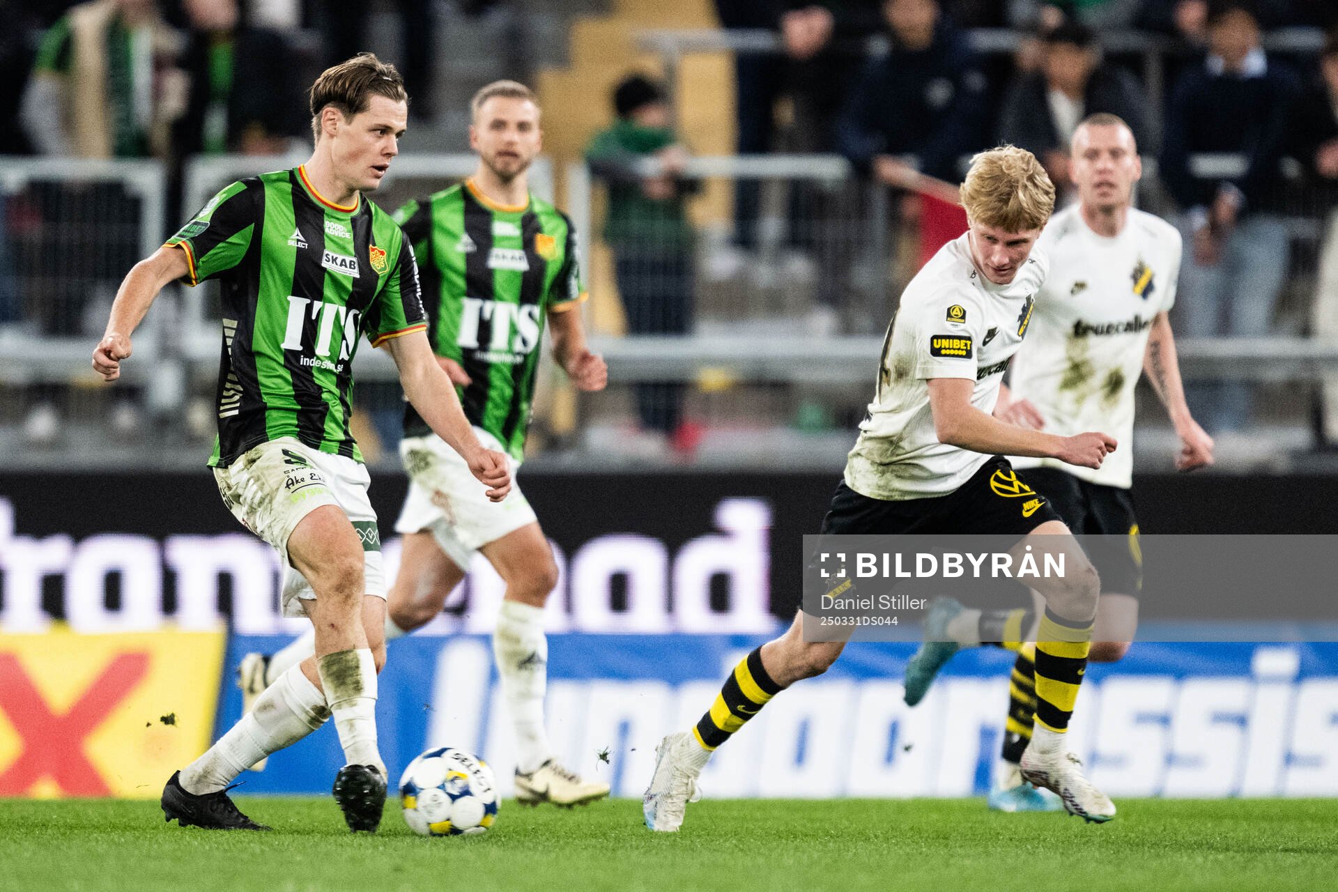 GAIS Axel Henriksson och AIKs Andreas Redkin