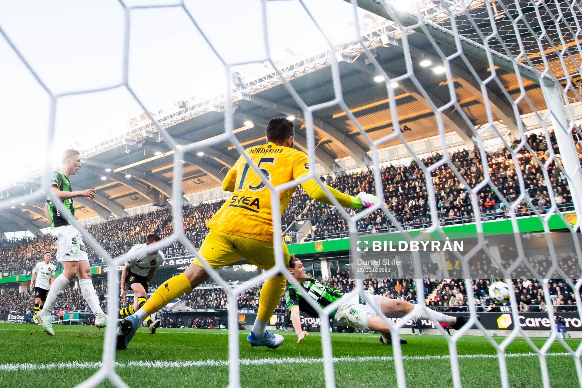 GAIS Axel Henriksson missar en målchans
