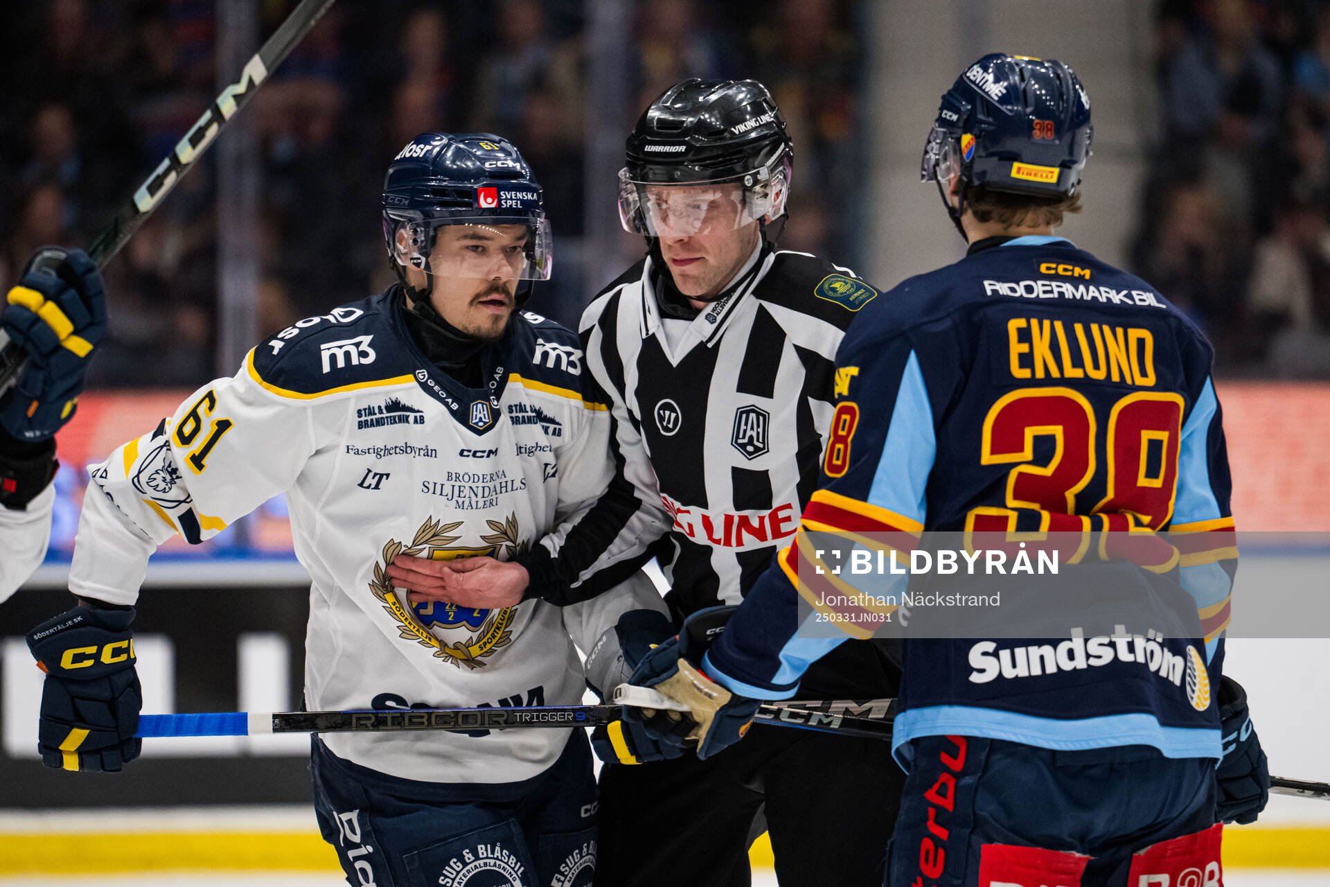 Södertäljes Miikka Pitkänen och Djurgårdens Victor