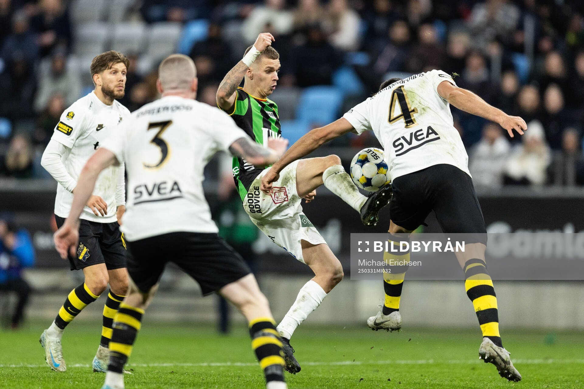 GAIS Lucas Hedlund och AIKs Sotirios Papagiannopoulos