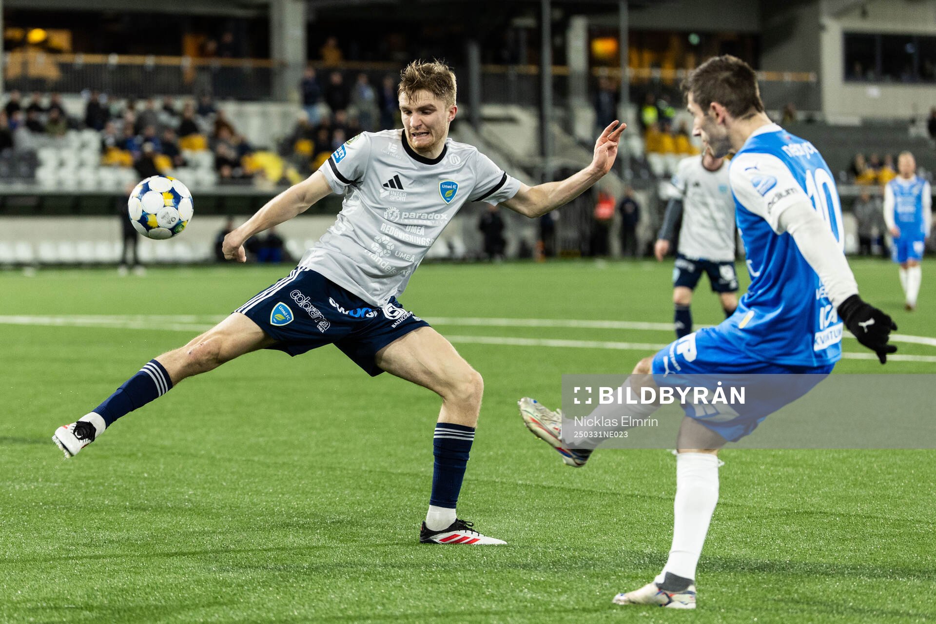 Umeå FCs Jakob Hedenquist och Oddevolds Liridon Kalludra
