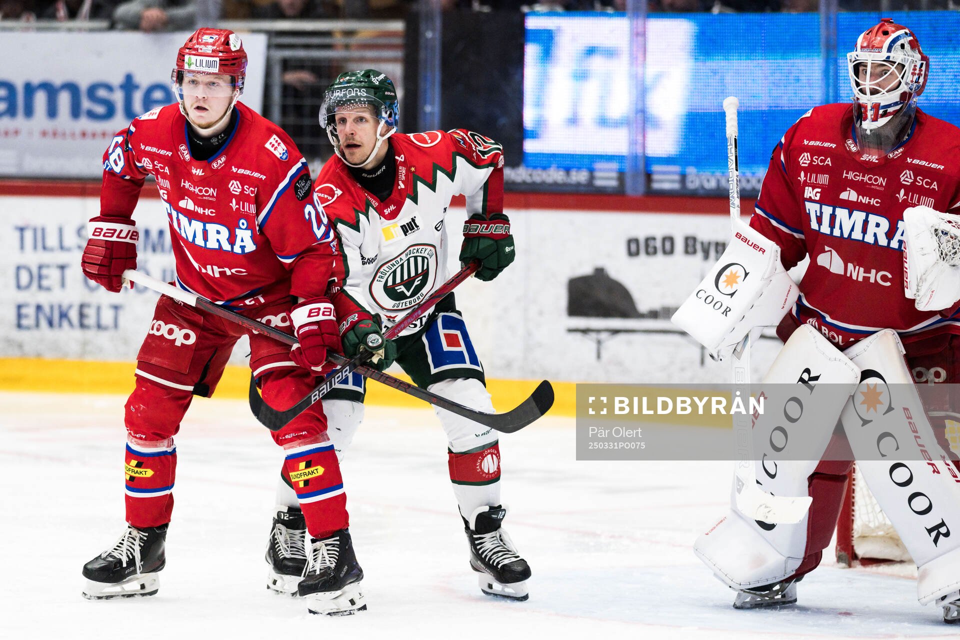 Timrås Simon Forsmark och Frölundas Max Friberg