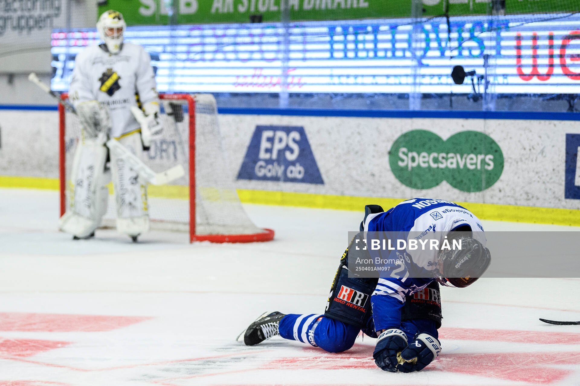 Karlskogas Christoffer Jansson har ont