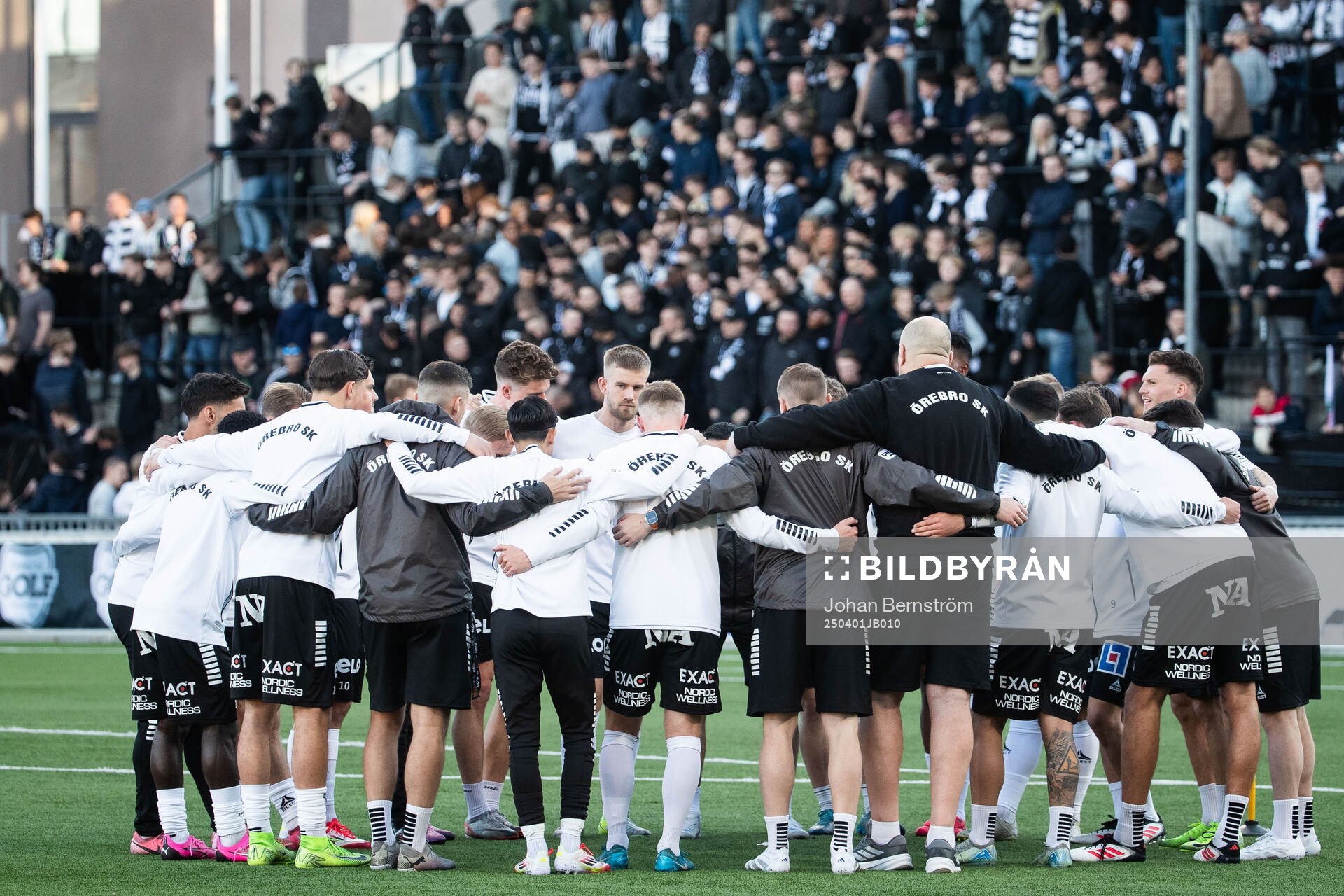 Örebros spelare samlas