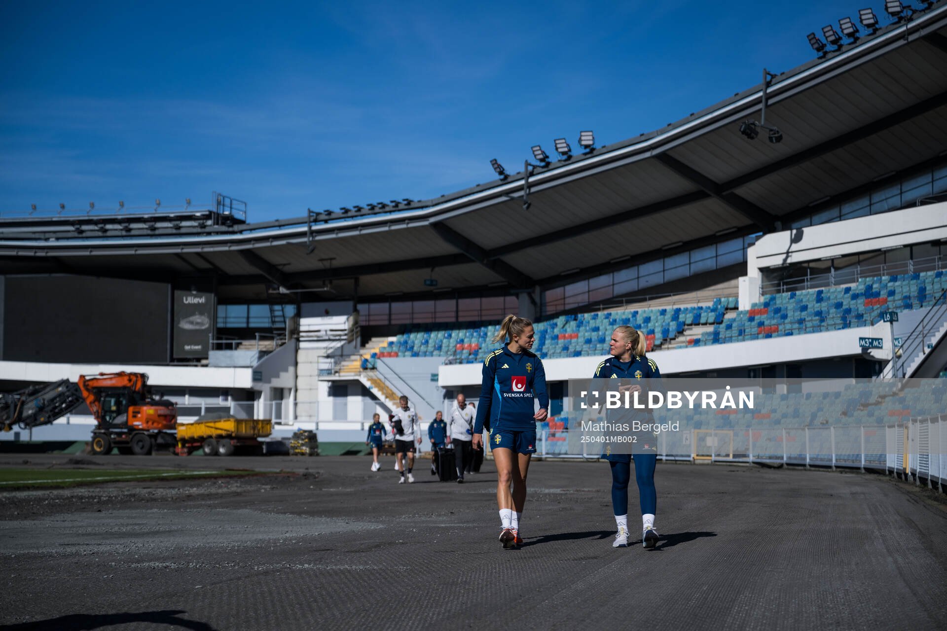 Fridolina Rolfö and Goalkeeper Emma Holmgren of Sweden