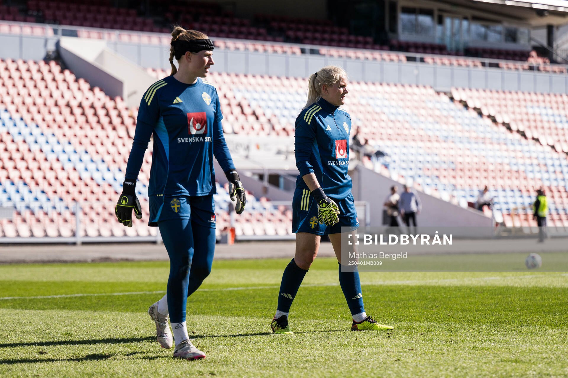 Goalkeeper Tove Enblom and Goalkeeper Emma Holmgren of
