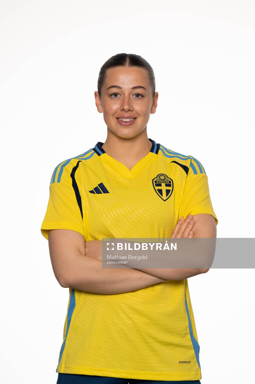 Cornelia Kapocs of the Swedish women's national football team poses for a portrait on April 2, 2025 in Gothenburg. 