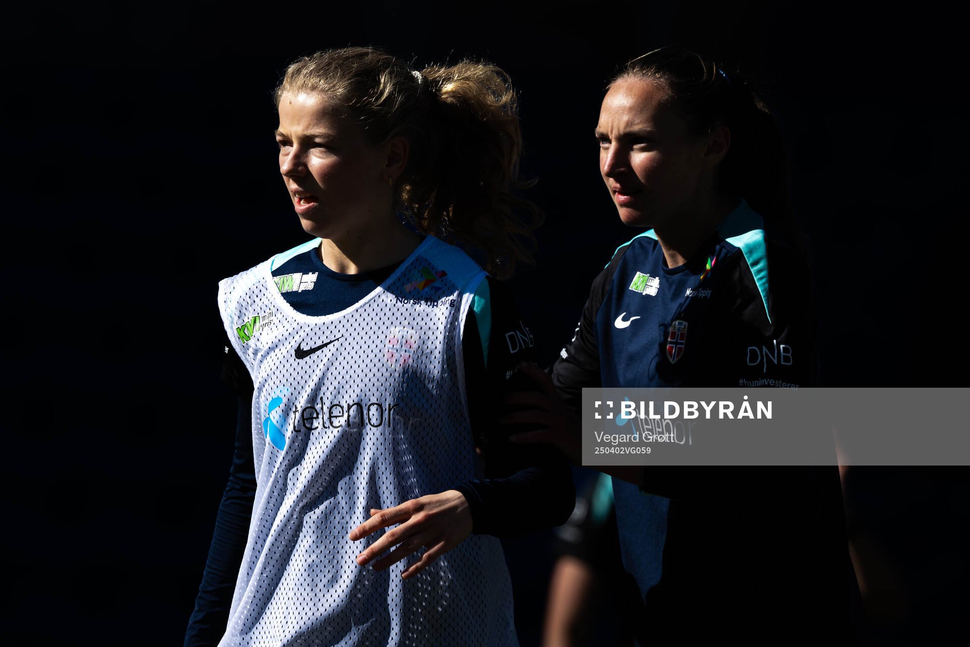 Justine Kielland and Marit Bratberg Lund of the Norwegian women's national football team during a training session on April 2, 2025 in Oslo.