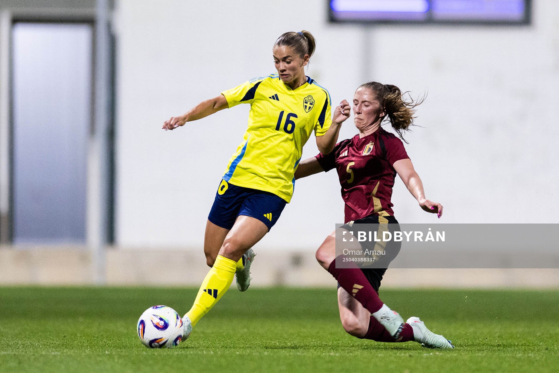Johanna Renmark of Sweden and Fran Meersman of Belgium